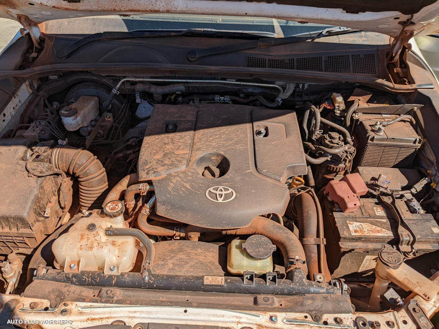 2019 Toyota Hilux Right Front Door Window