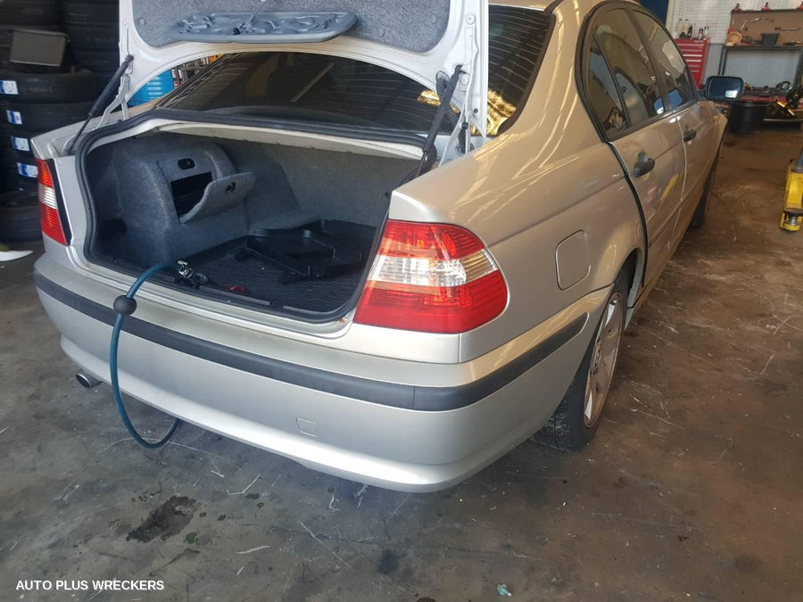 2004 Bmw 3 Series Rear Garnish