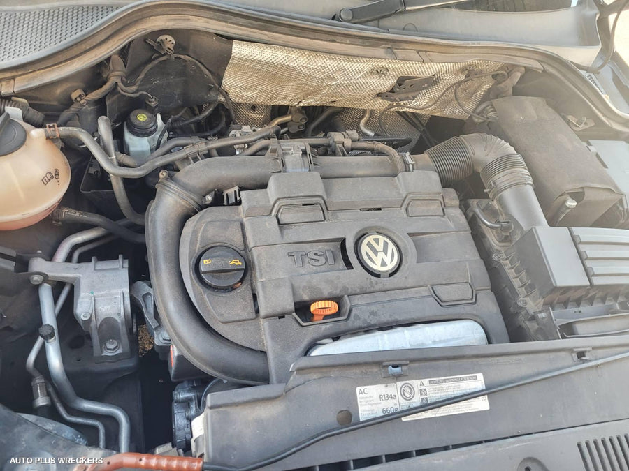 2012 Volkswagen Tiguan Right Rear Door Sliding