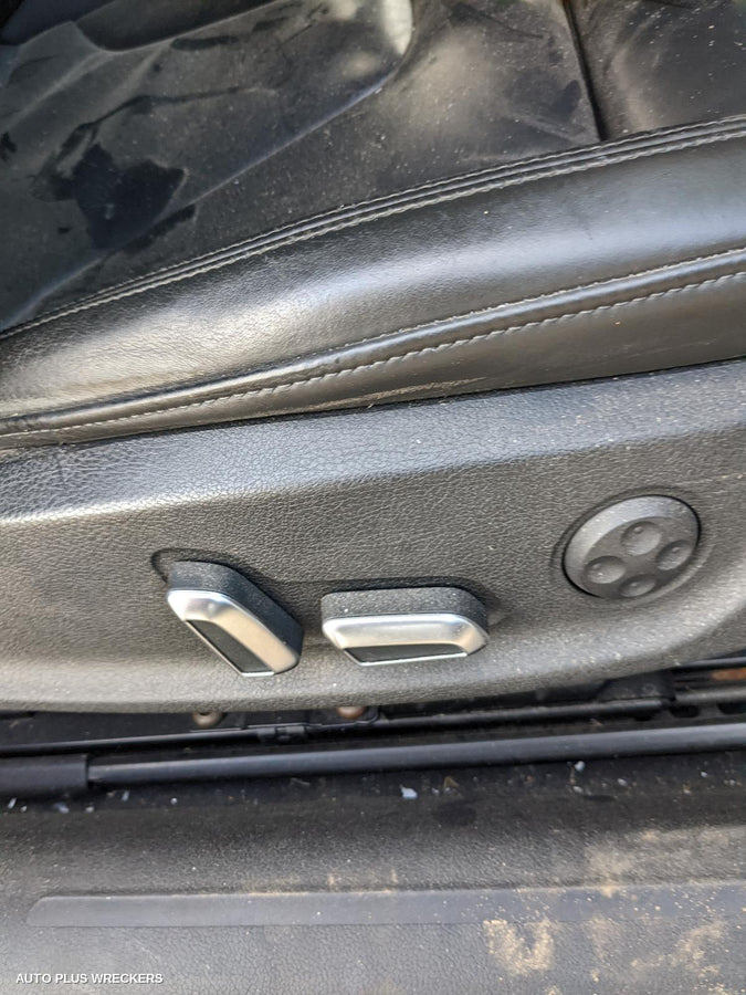 2013 Audi A5 Right Front Door