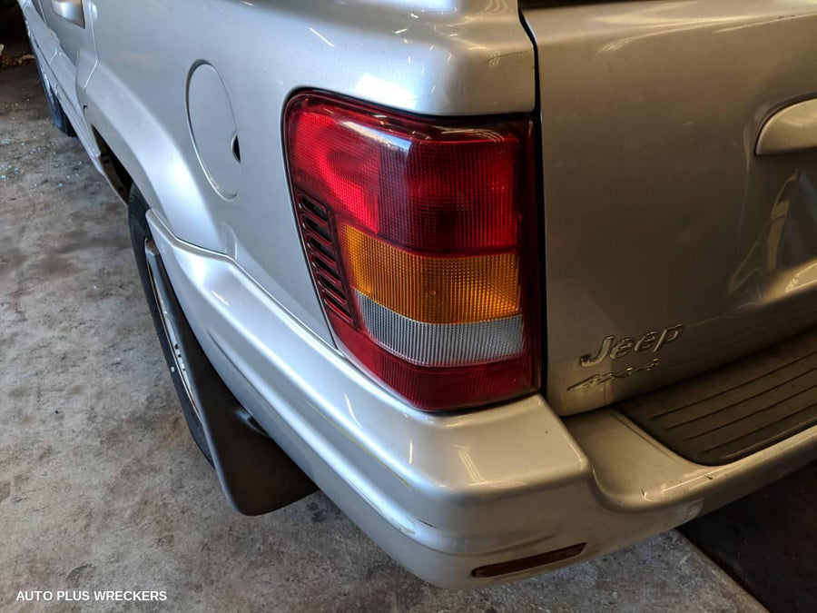 2003 Jeep Grandcherokee Grille