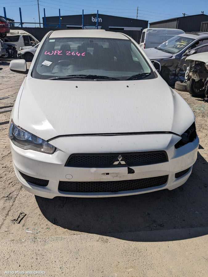 2013 Mitsubishi Lancer Console