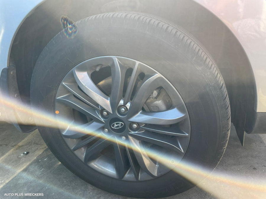 2014 Hyundai Ix35 Left Headlamp