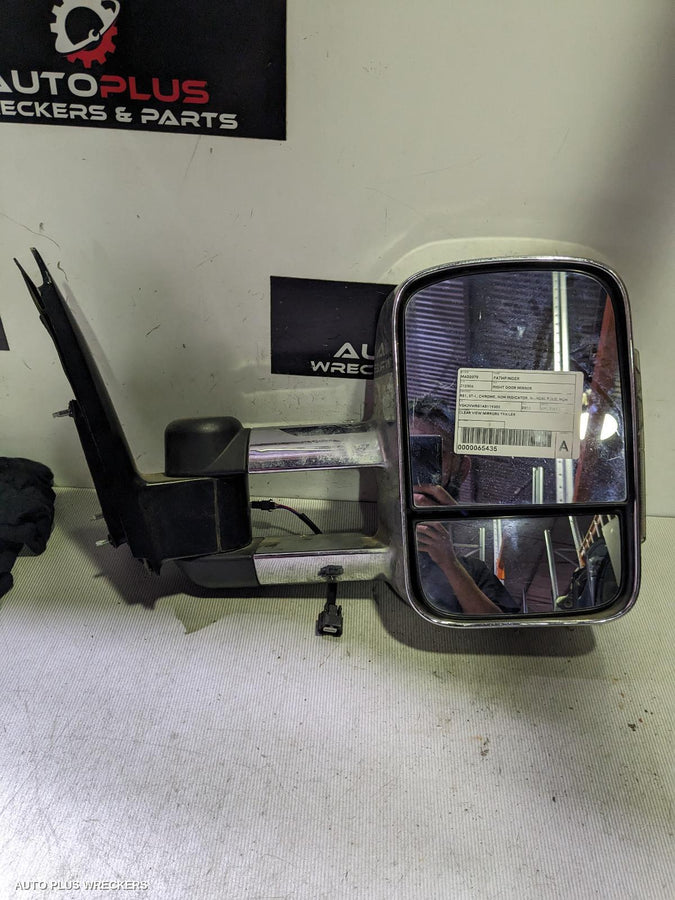 2005-2007 Nissan Pathfinder Right Door Mirror