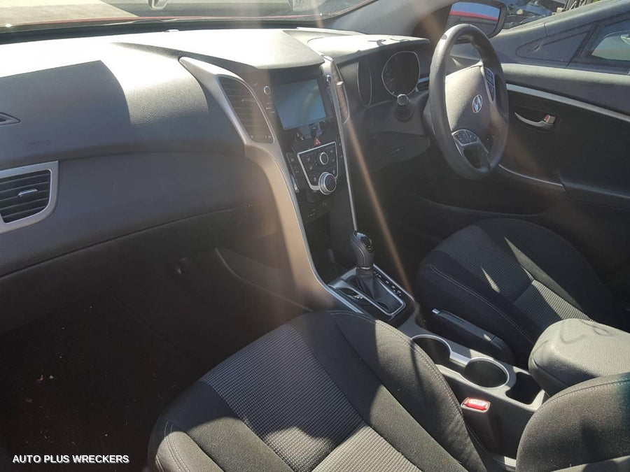 2015 Hyundai I30 Sunvisor