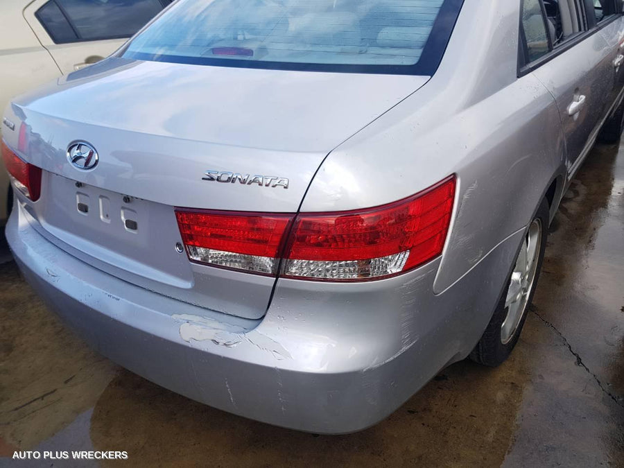 2005 Hyundai Sonata Right Headlamp