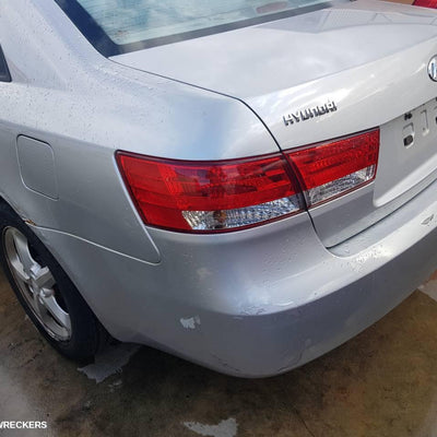 2005-2008 Hyundai Sonata Right Headlamp