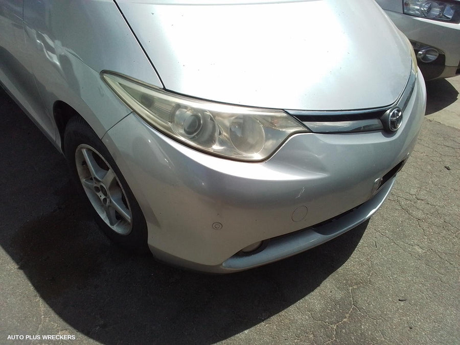 2006 Toyota Tarago Left Taillight