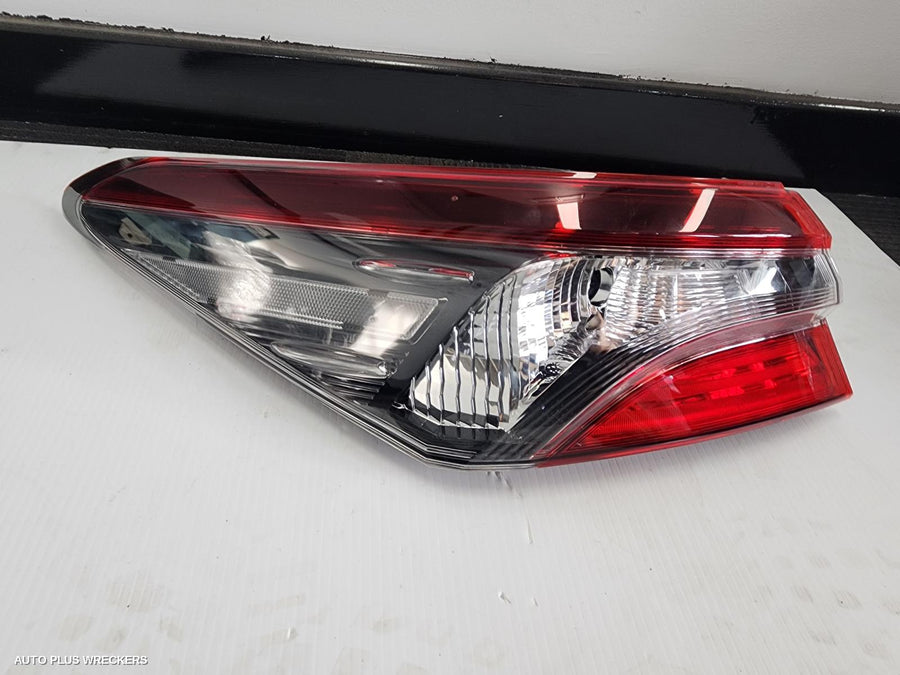 2021 Toyota Camry Left Taillight