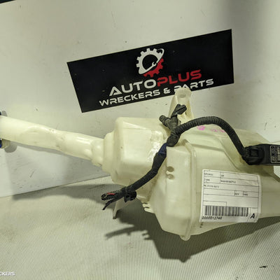 2010 Hyundai I20 Washer Bottle