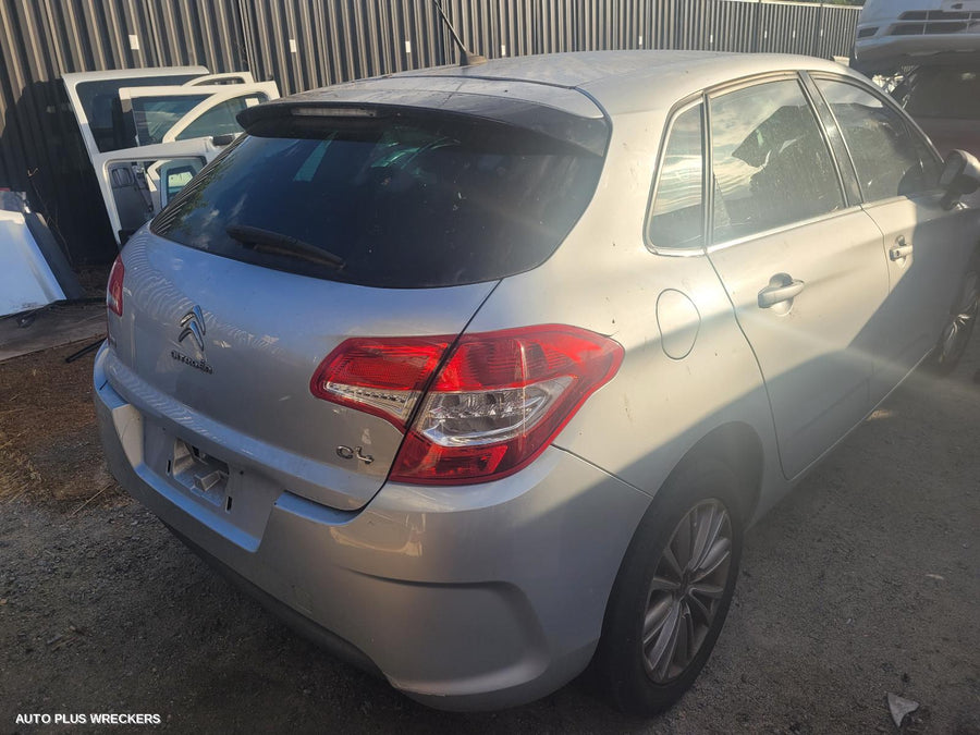 2011-2016 Citroen C4 Left Guard