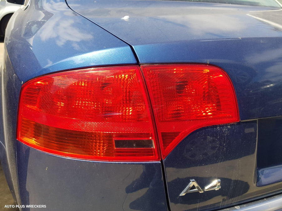 2006 Audi A4 Left Headlamp