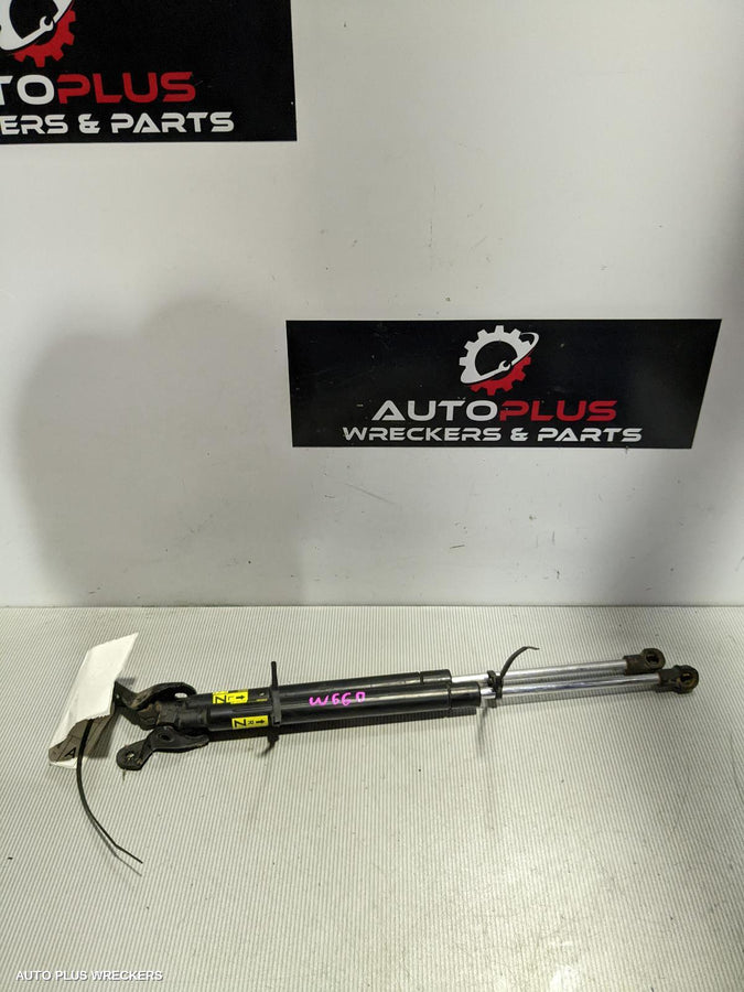 2016 Toyota Corolla Hatch Strut