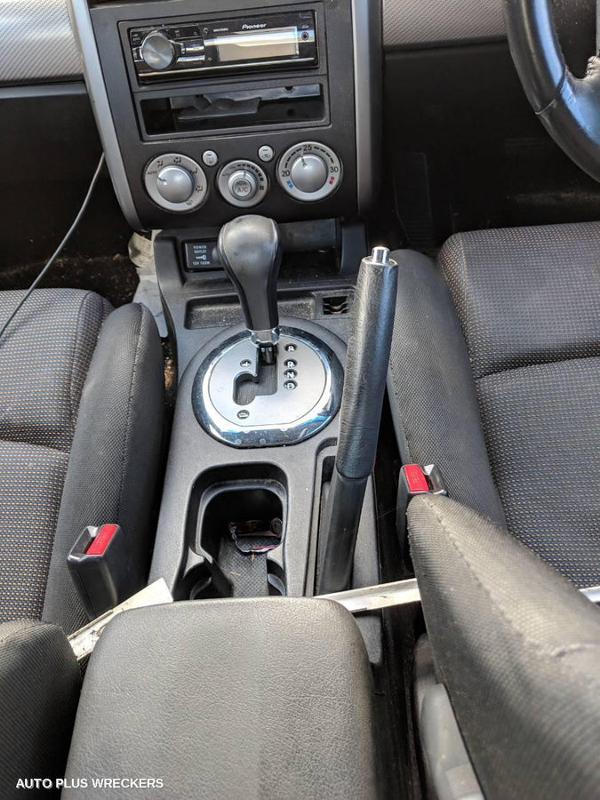 2006 Mitsubishi 380 Door Boot Gate Lock