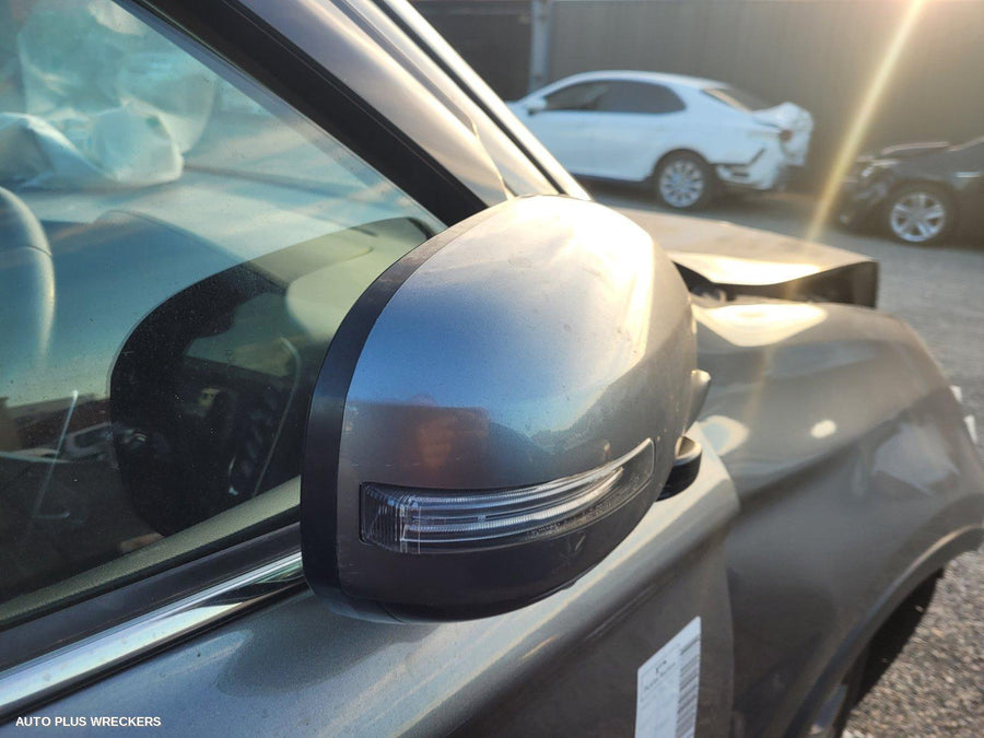 2017 Mitsubishi Outlander Sunvisor