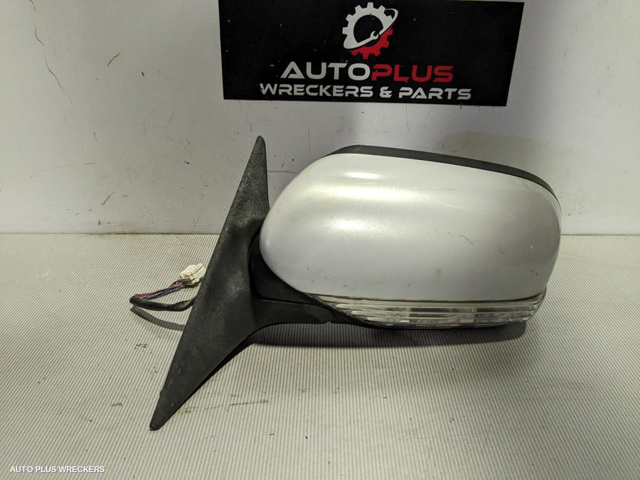 2003-2006 Subaru Outback Left Door Mirror