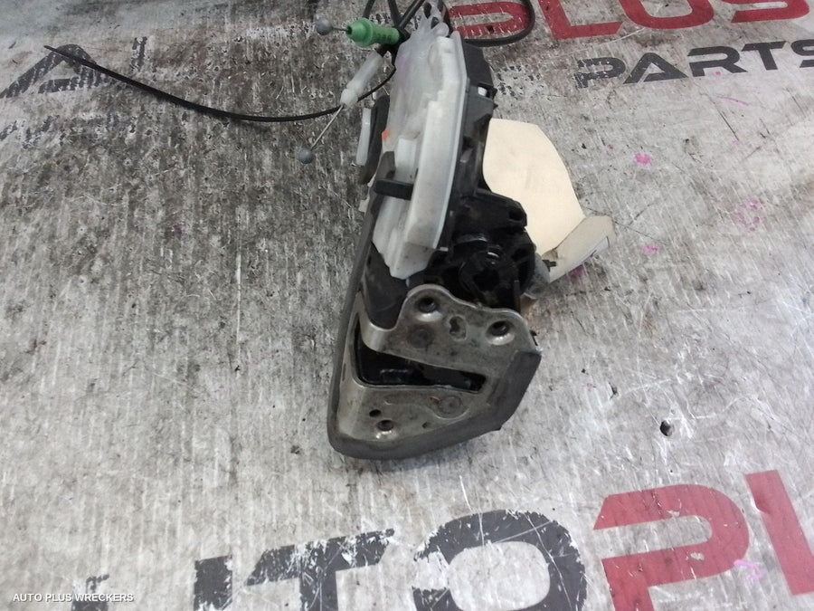 2013-2019 Toyota Corolla Door Boot Gate Lock