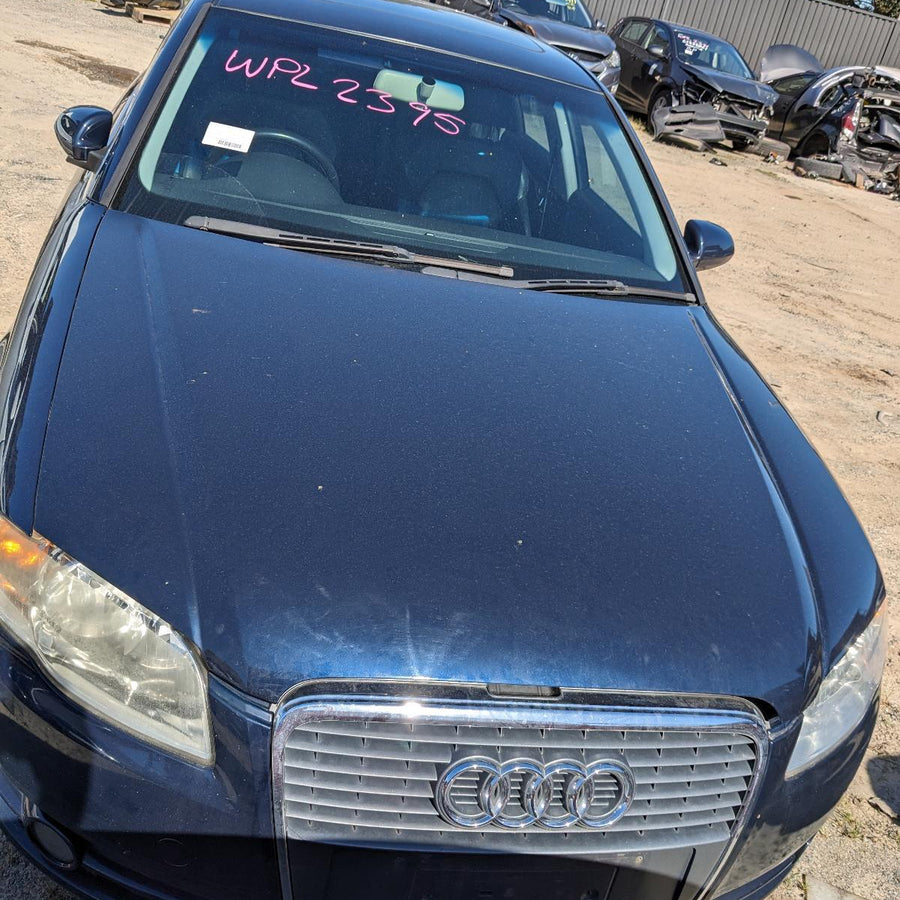 2006 Audi A4 Right Guard