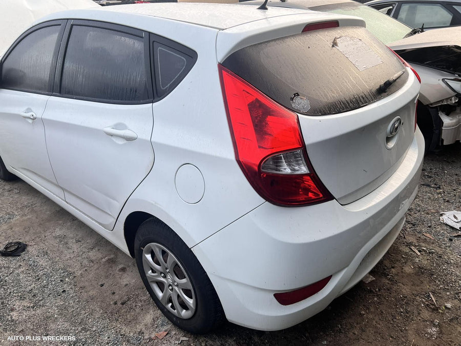 2011 Hyundai Accent Alternator