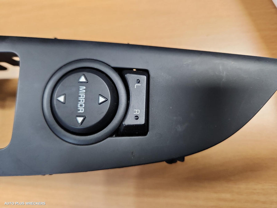 2020-2026 Kia Stonic Pwr Dr Wind Switch