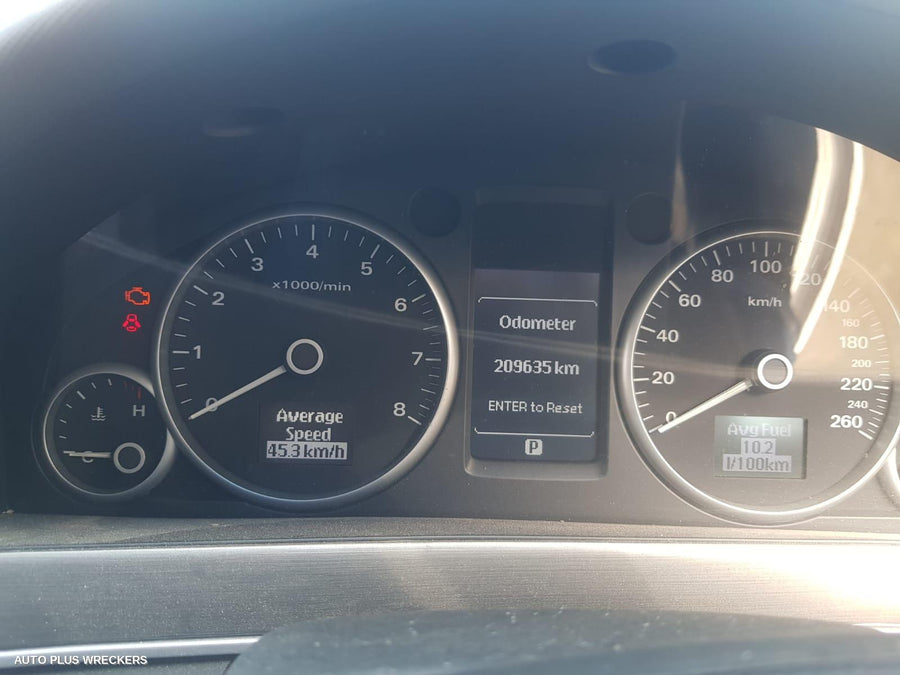 2010 Holden Commodore Grille