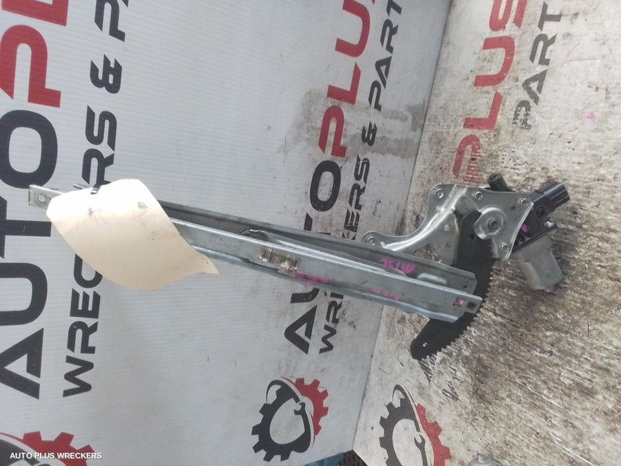 2012-2016 Holden Colorado Left Front Window Reg Motor