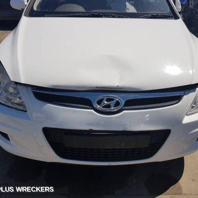 2007 HYUNDAI I30 RIGHT REAR DOOR WINDOW