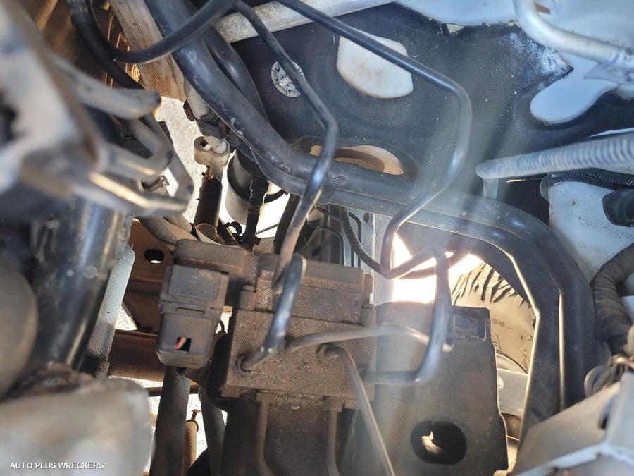 2013 Volkswagen Amarok Right Rear Door Sliding