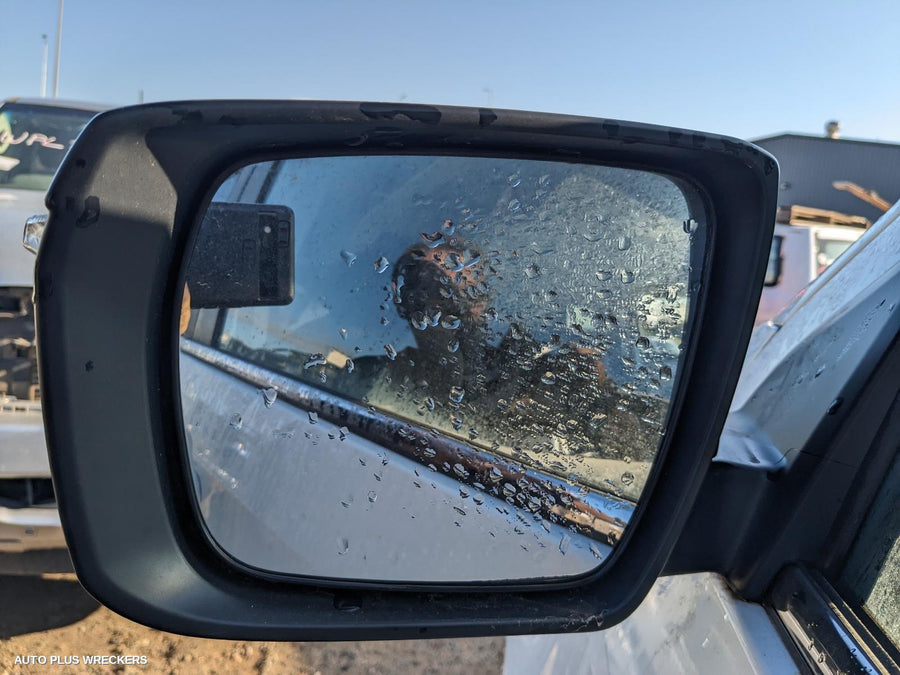 2023 Isuzu Mu-x Right Quarter Panel