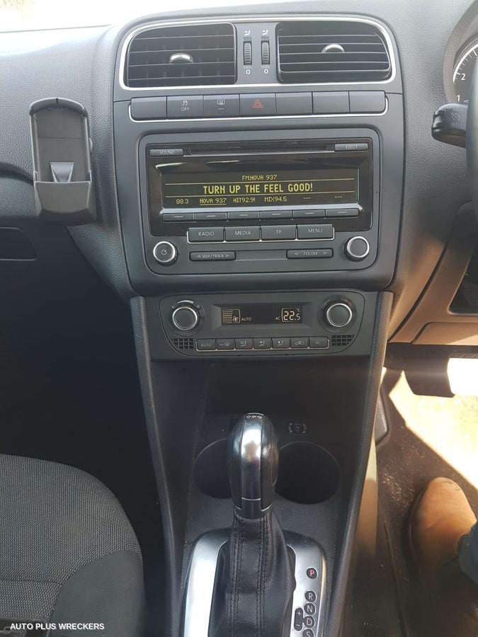 2012 Volkswagen Polo Right Door Mirror