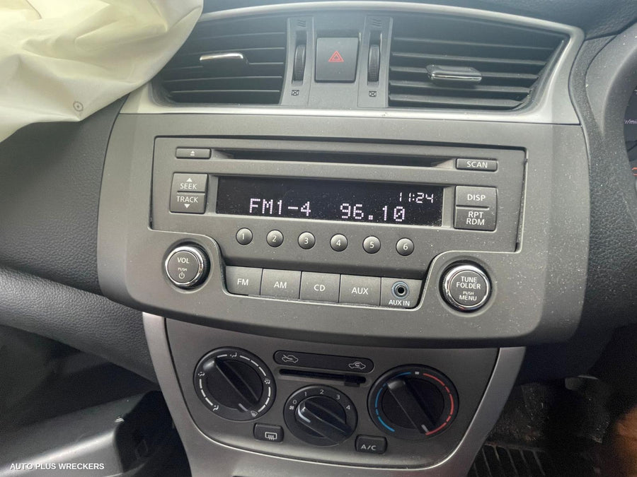 2013 Nissan Pulsar Rear Garnish