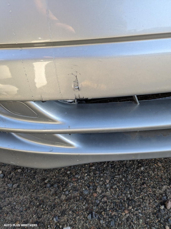 2002 Toyota Tarago Bonnet