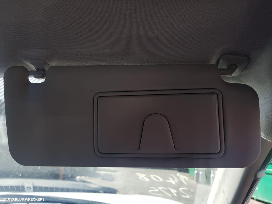2017 Suzuki Vitara Right Indicator Fog Side