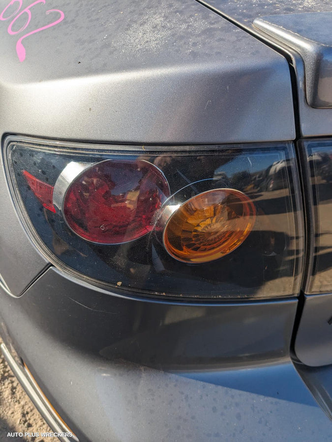 2005 Mazda 3 Right Front Window Reg Motor