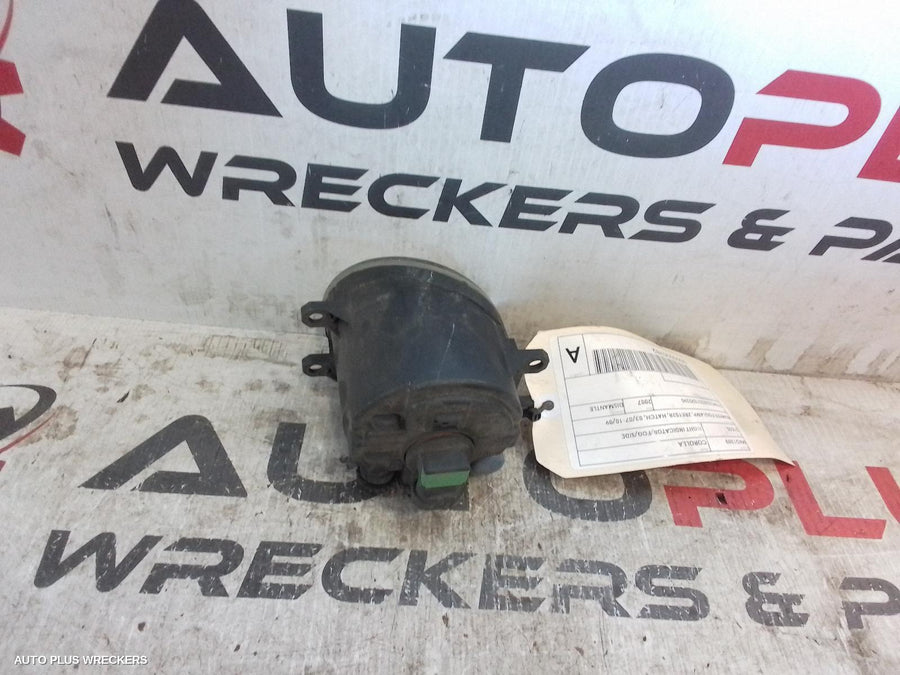2007-2009 Toyota Corolla Right Indicator Fog Side
