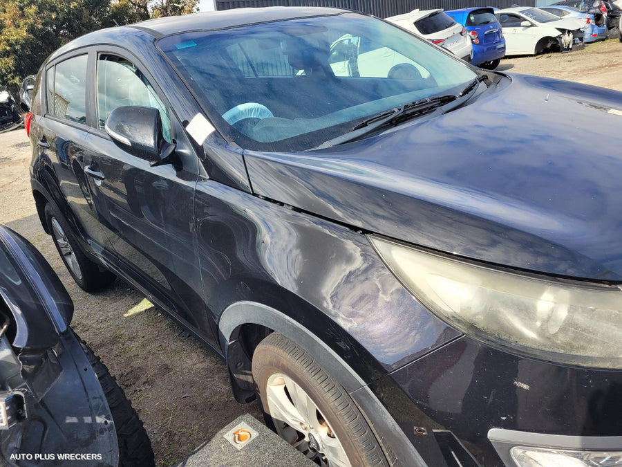 2010 Kia Sportage Left Taillight