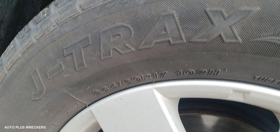 2016 Holden Captiva Overflow Bottle