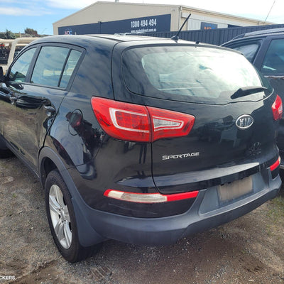 2010 Kia Sportage Left Taillight