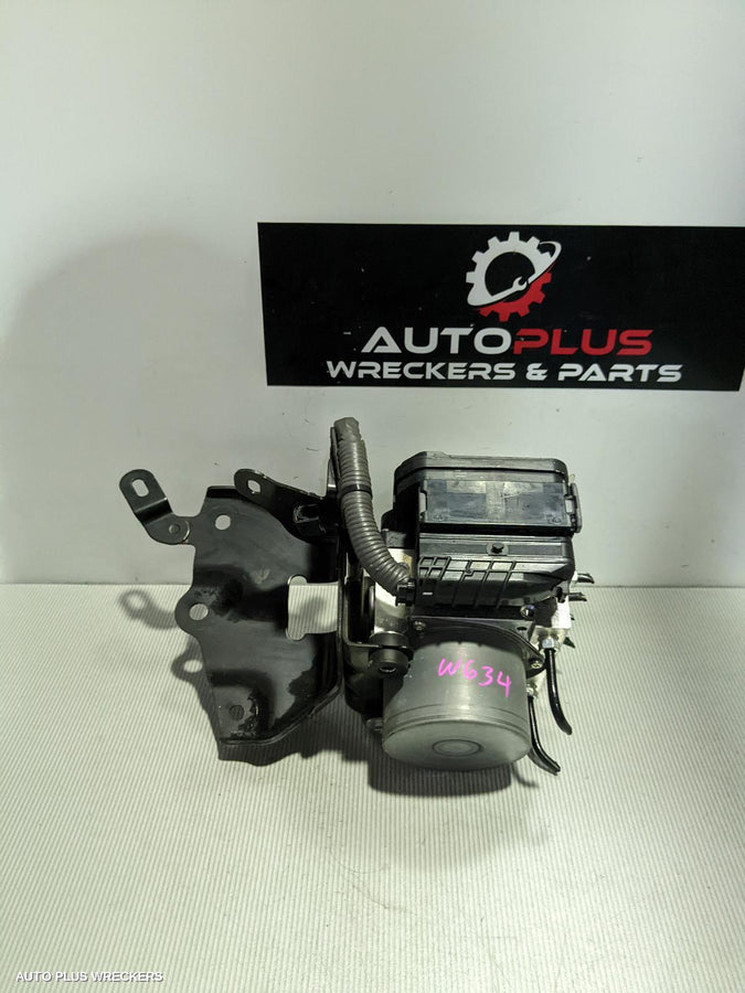 2017 Toyota Rav4 Abs Pump Modulator