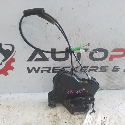 2007 Toyota Kluger Door Boot Gate Lock