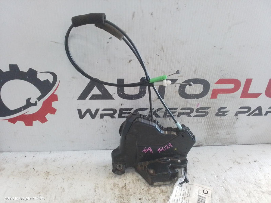 2007-2010 Toyota Kluger Door Boot Gate Lock