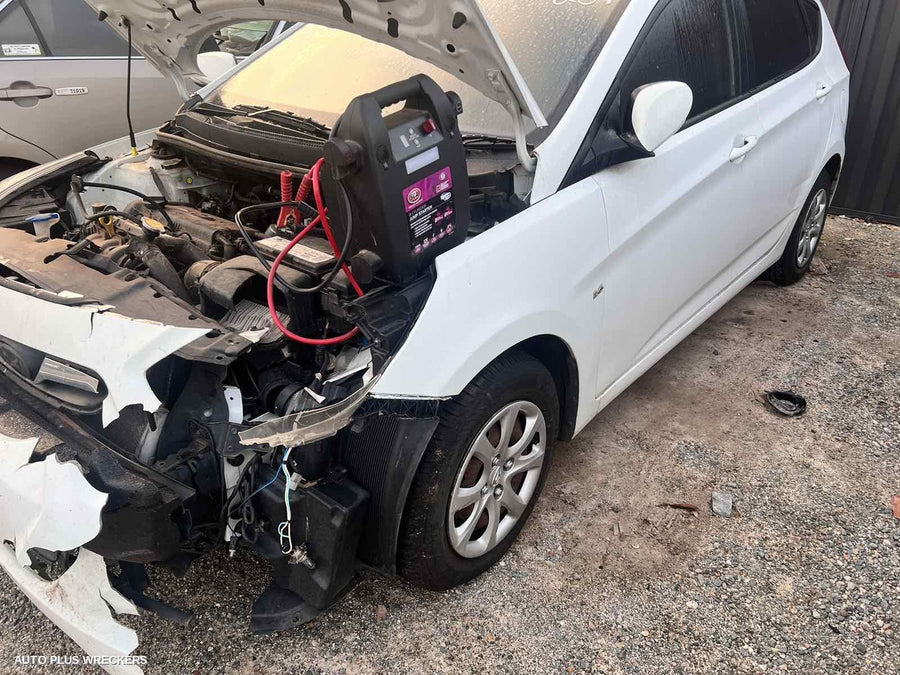 2011 Hyundai Accent Alternator