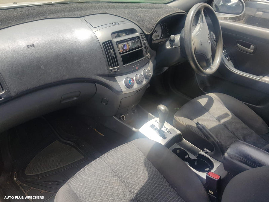 2008 Hyundai Elantra Door Boot Gate Lock