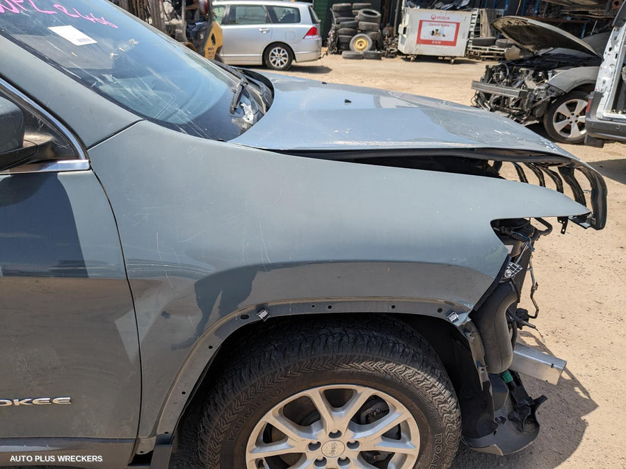 2014 Jeep Cherokee Right Door Mirror