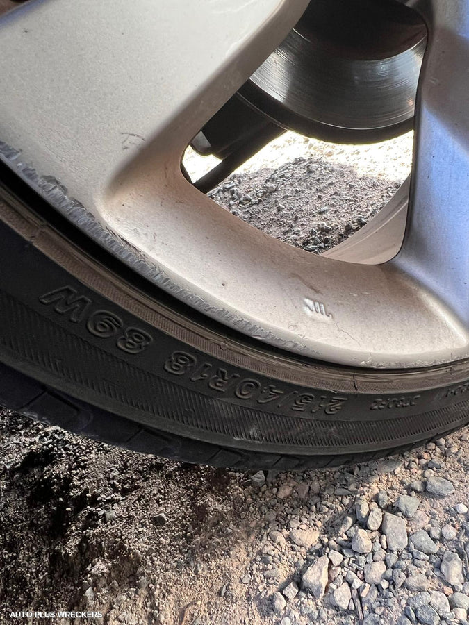 2013 Hyundai Veloster Right Driveshaft