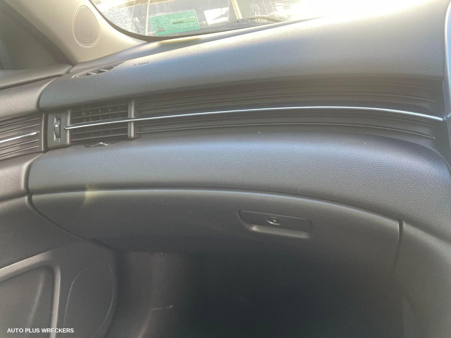 2013 Holden Malibu Left Front Door