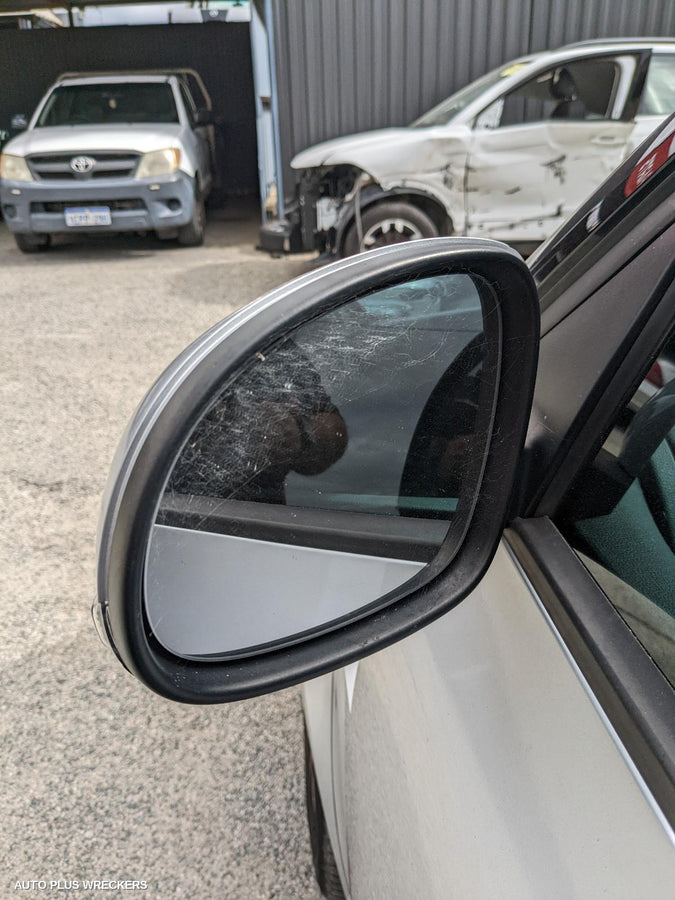 2016 Skoda Yeti Headrest