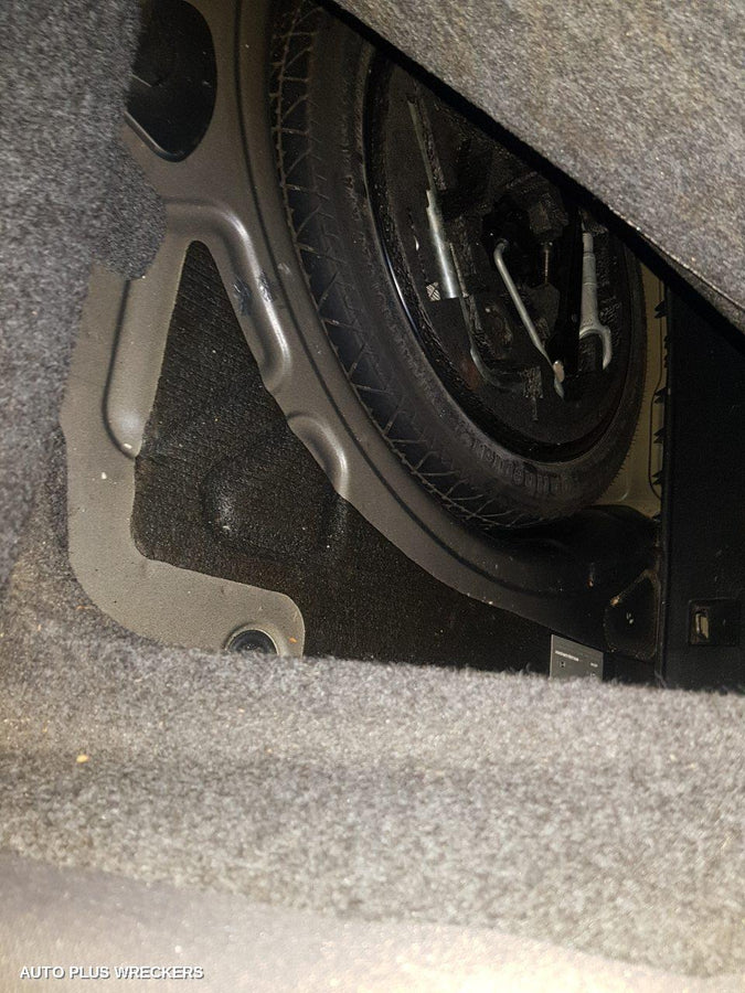 2005 Volkswagen Golf F Bar Reinforc Brack