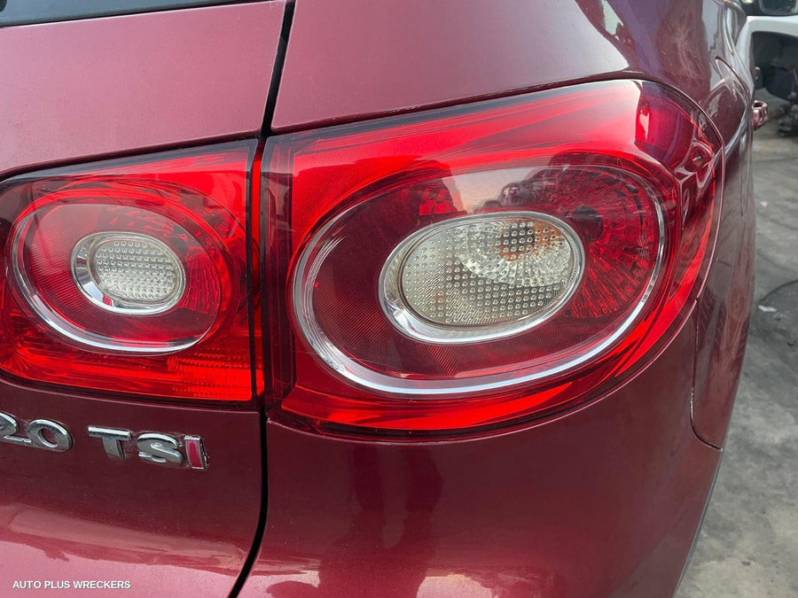 2009 Volkswagen Tiguan Right Headlamp