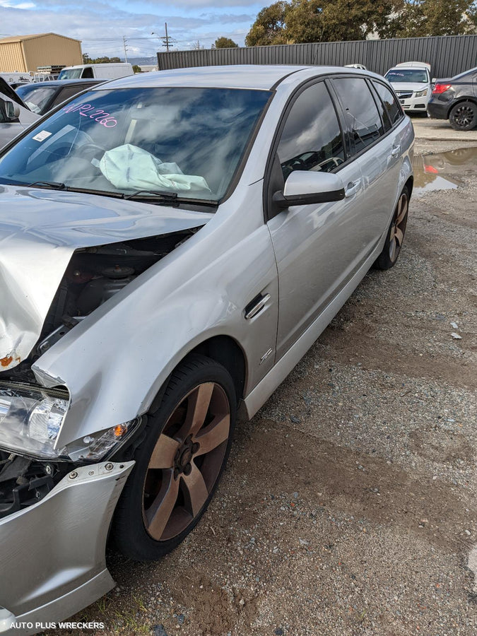 2013 Holden Commodore Left Front Hub Assembly